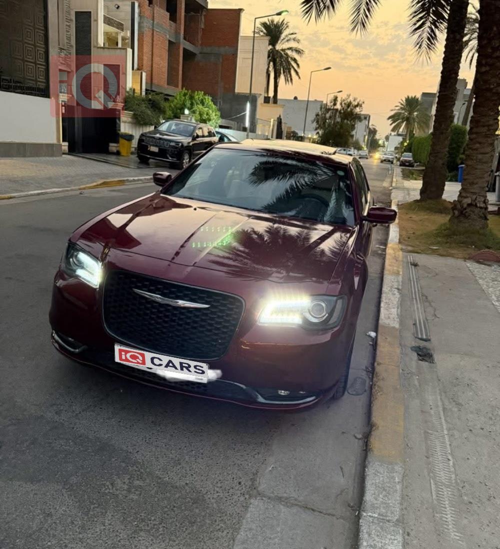 كرايسلر 300